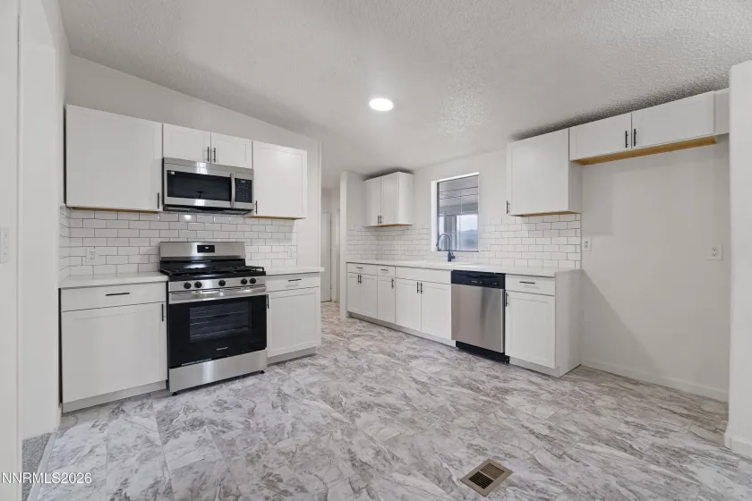 45 Rose Peak, Dayton, Nevada 89403, 3 Bedrooms Bedrooms, ,2 BathroomsBathrooms,Residential,Residential,Rose Peak,0,260010670