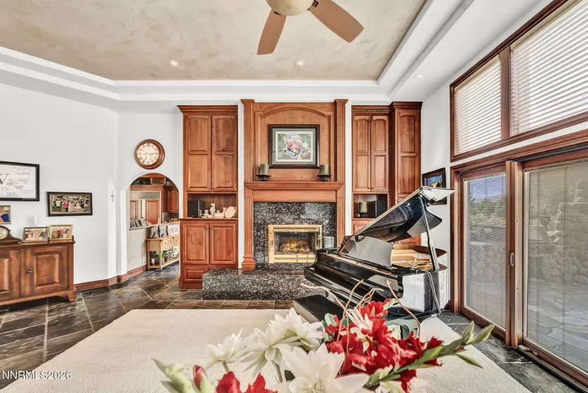423 Claire, Gardnerville, Nevada 89460, 3 Bedrooms Bedrooms, ,5 BathroomsBathrooms,Residential,Residential,Claire,0,260010671