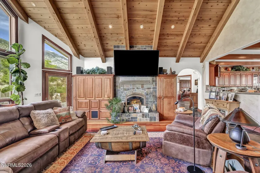 423 Claire, Gardnerville, Nevada 89460, 3 Bedrooms Bedrooms, ,5 BathroomsBathrooms,Residential,Residential,Claire,0,260010671