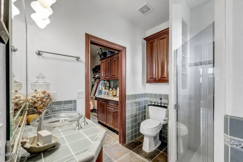 423 Claire, Gardnerville, Nevada 89460, 3 Bedrooms Bedrooms, ,5 BathroomsBathrooms,Residential,Residential,Claire,0,260010671