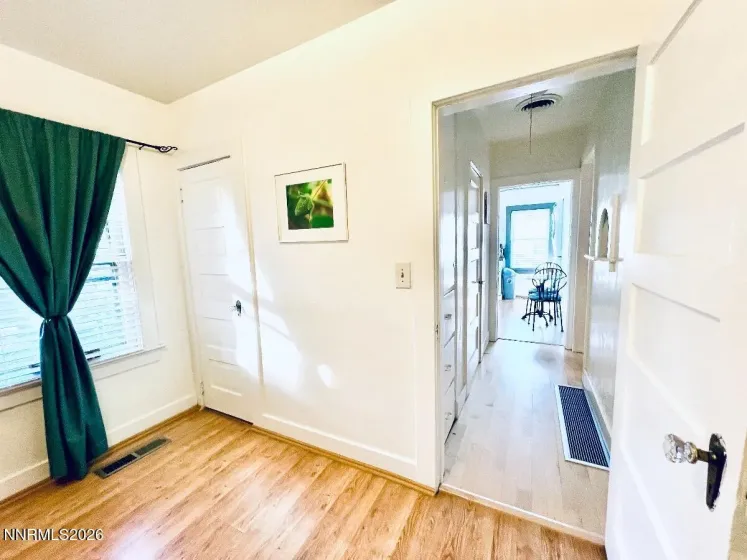 1350 Feather, Reno, Nevada 89509, 3 Bedrooms Bedrooms, ,3 BathroomsBathrooms,Residential,Residential,Feather,0,260010675