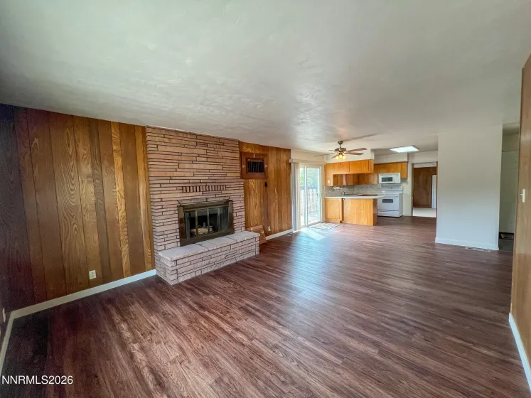 306 California, Yerington, Nevada 89447, 3 Bedrooms Bedrooms, ,2 BathroomsBathrooms,Residential,Residential,California,0,260010676