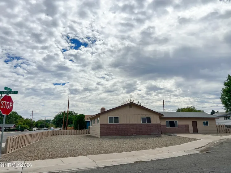 306 California, Yerington, Nevada 89447, 3 Bedrooms Bedrooms, ,2 BathroomsBathrooms,Residential,Residential,California,0,260010676