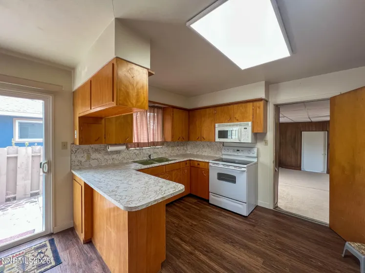 306 California, Yerington, Nevada 89447, 3 Bedrooms Bedrooms, ,2 BathroomsBathrooms,Residential,Residential,California,0,260010676
