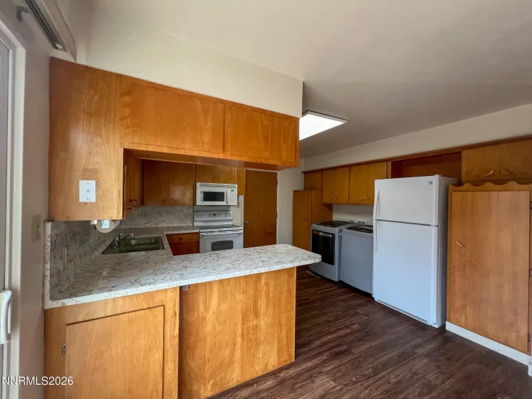 306 California, Yerington, Nevada 89447, 3 Bedrooms Bedrooms, ,2 BathroomsBathrooms,Residential,Residential,California,0,260010676