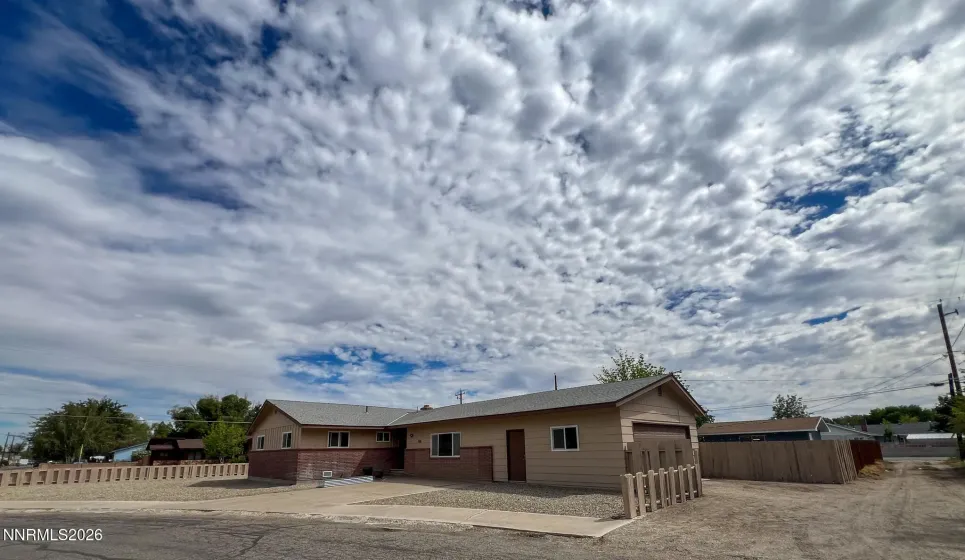 306 California, Yerington, Nevada 89447, 3 Bedrooms Bedrooms, ,2 BathroomsBathrooms,Residential,Residential,California,0,260010676