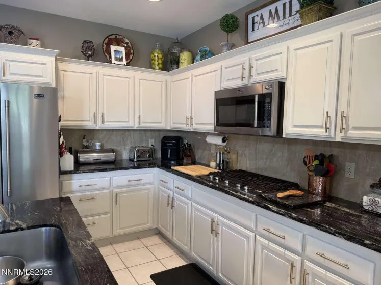 1017 Sierra Vista, Gardnerville, Nevada 89460, 4 Bedrooms Bedrooms, ,3 BathroomsBathrooms,Residential,Residential,Sierra Vista,0,260010678