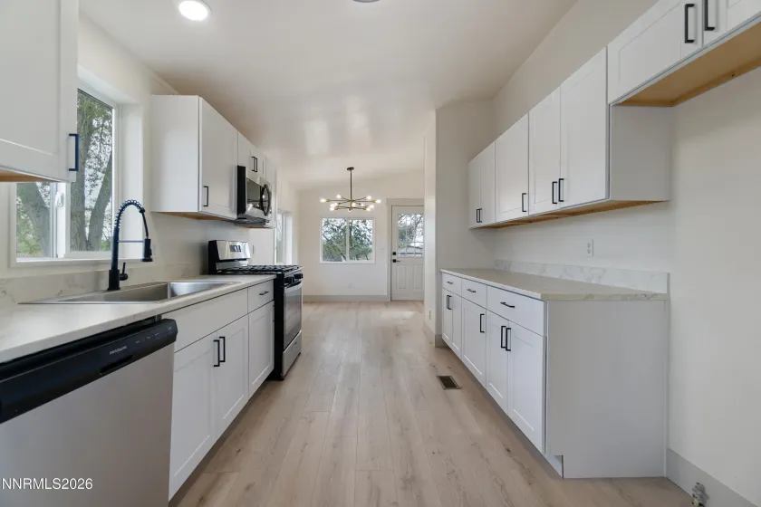 401 Six Mile Canyon, Dayton, Nevada 89403, 3 Bedrooms Bedrooms, ,2 BathroomsBathrooms,Residential,Residential,Six Mile Canyon,0,260010684