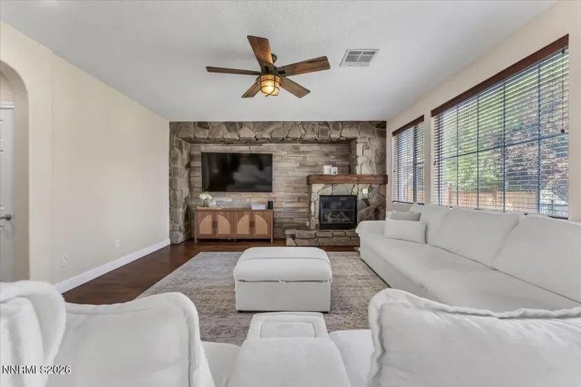 6513 Citori, Sparks, Nevada 89436, 4 Bedrooms Bedrooms, ,3 BathroomsBathrooms,Residential,Residential,Citori,0,260010683
