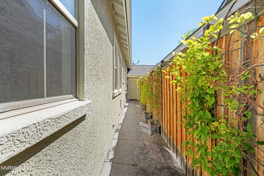 5979 Quintessa, Sparks, Nevada 89436, 3 Bedrooms Bedrooms, ,2 BathroomsBathrooms,Residential,Residential,Quintessa,0,260010694