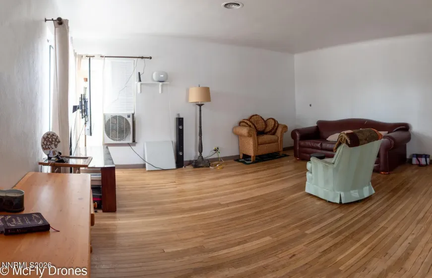 316 Prater, Sparks, Nevada 89431, 3 Bedrooms Bedrooms, ,2 BathroomsBathrooms,Residential,Residential,Prater,0,260002221