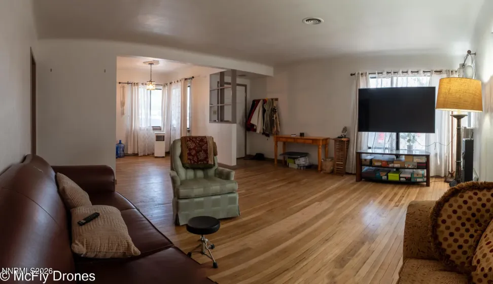 316 Prater, Sparks, Nevada 89431, 3 Bedrooms Bedrooms, ,2 BathroomsBathrooms,Residential,Residential,Prater,0,260002221