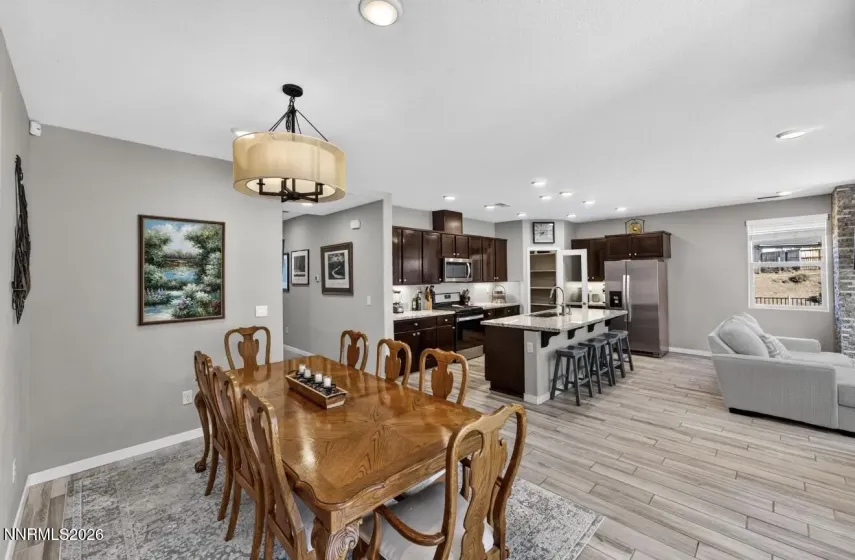 829 Calamity, Reno, Nevada 89506, 3 Bedrooms Bedrooms, ,2 BathroomsBathrooms,Residential,Residential,Calamity,0,260010702