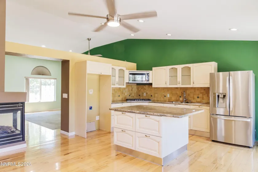 5016 Colina, Sparks, Nevada 89436, 4 Bedrooms Bedrooms, ,2 BathroomsBathrooms,Residential,Residential,Colina,0,260010703