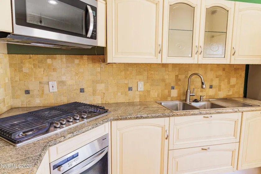 5016 Colina, Sparks, Nevada 89436, 4 Bedrooms Bedrooms, ,2 BathroomsBathrooms,Residential,Residential,Colina,0,260010703