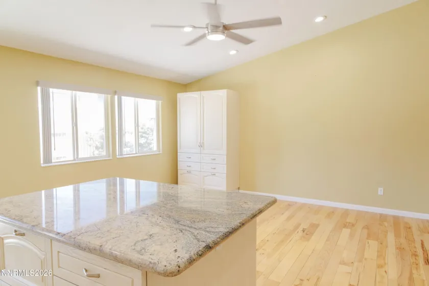 5016 Colina, Sparks, Nevada 89436, 4 Bedrooms Bedrooms, ,2 BathroomsBathrooms,Residential,Residential,Colina,0,260010703