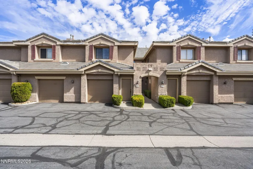900 Meadows, Reno, Nevada 89521, 2 Bedrooms Bedrooms, ,2 BathroomsBathrooms,Residential,Residential,Meadows,0,260010710