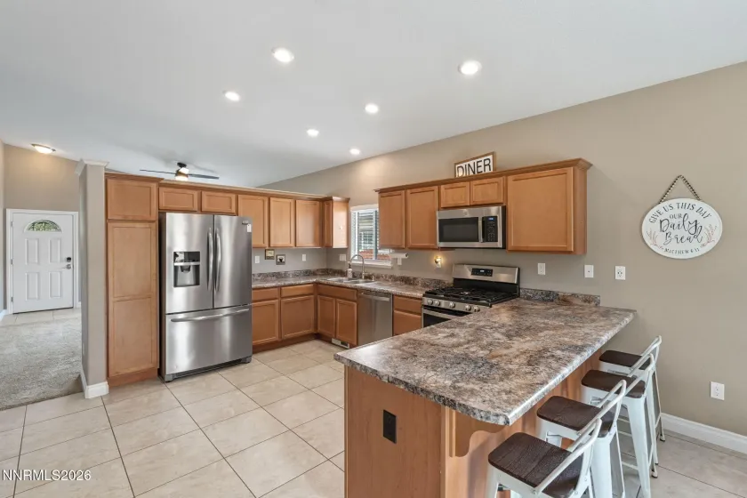 18194 Kodiak Bear, Reno, Nevada 89508, 3 Bedrooms Bedrooms, ,2 BathroomsBathrooms,Residential,Residential,Kodiak Bear,0,260010711