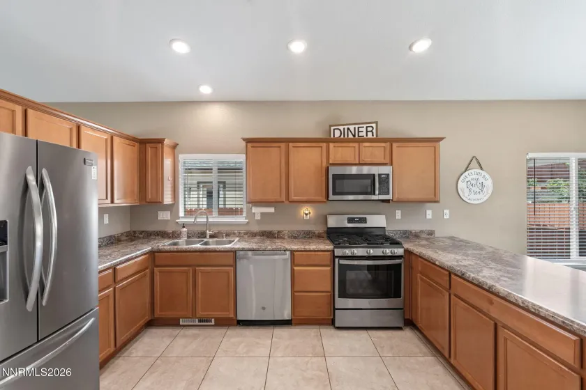 18194 Kodiak Bear, Reno, Nevada 89508, 3 Bedrooms Bedrooms, ,2 BathroomsBathrooms,Residential,Residential,Kodiak Bear,0,260010711