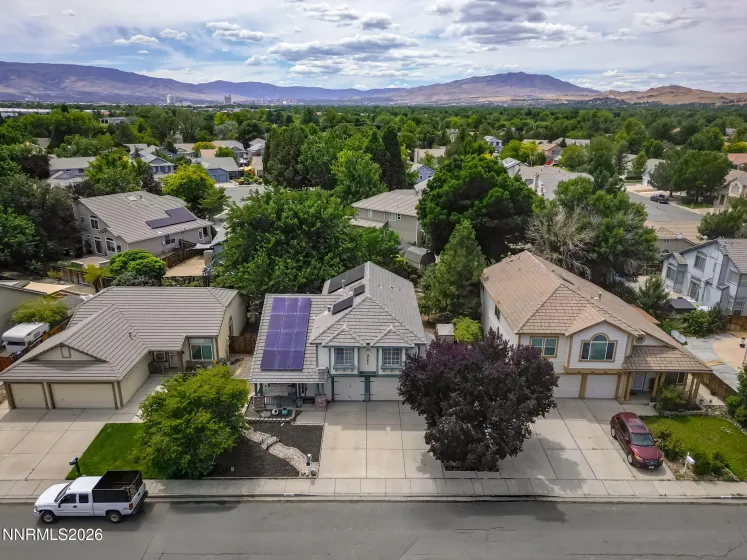 1055 Amico, Sparks, Nevada 89434, 4 Bedrooms Bedrooms, ,3 BathroomsBathrooms,Residential,Residential,Amico,0,260008510