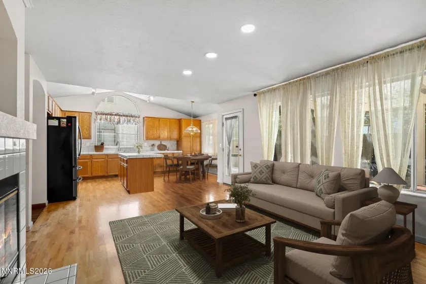 1055 Amico, Sparks, Nevada 89434, 4 Bedrooms Bedrooms, ,3 BathroomsBathrooms,Residential,Residential,Amico,0,260008510