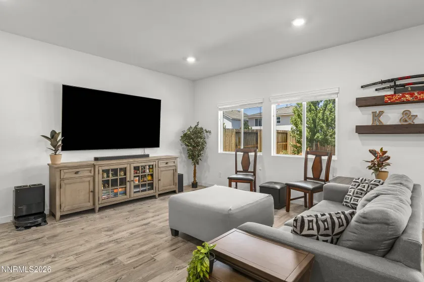 8847 Trifid, Reno, Nevada 89506, 4 Bedrooms Bedrooms, ,3 BathroomsBathrooms,Residential,Residential,Trifid,0,260010717