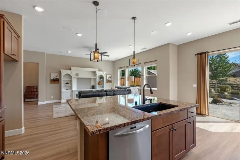 2006 Back Nine, Reno, Nevada 89523, 3 Bedrooms Bedrooms, ,2 BathroomsBathrooms,Residential,Residential,Back Nine,0,260010718