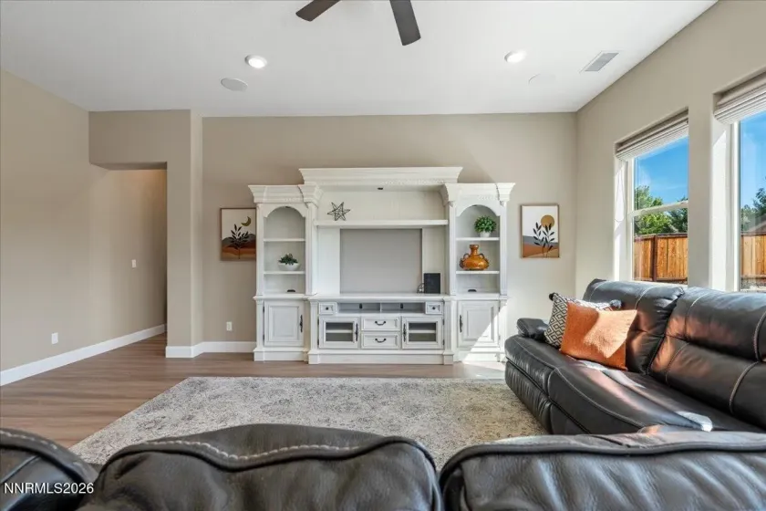 2006 Back Nine, Reno, Nevada 89523, 3 Bedrooms Bedrooms, ,2 BathroomsBathrooms,Residential,Residential,Back Nine,0,260010718