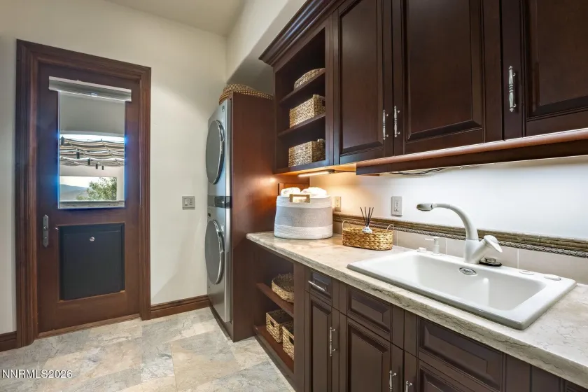12360 High Vista, Reno, Nevada 89511, 4 Bedrooms Bedrooms, ,7 BathroomsBathrooms,Residential,Residential,High Vista,0,260010724