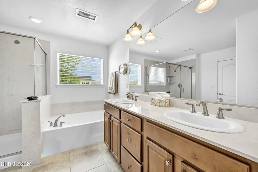 742 Mallard Crest, Sparks, Nevada 89441, 4 Bedrooms Bedrooms, ,2 BathroomsBathrooms,Residential,Residential,Mallard Crest,0,260010726