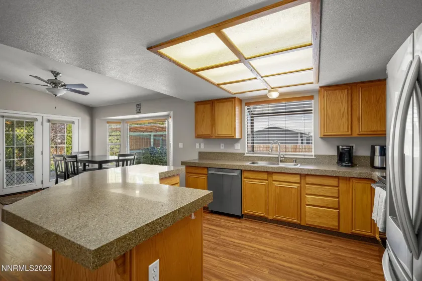 1419 Rosy Finch, Sparks, Nevada 89441, 3 Bedrooms Bedrooms, ,4 BathroomsBathrooms,Residential,Residential,Rosy Finch,0,260010728
