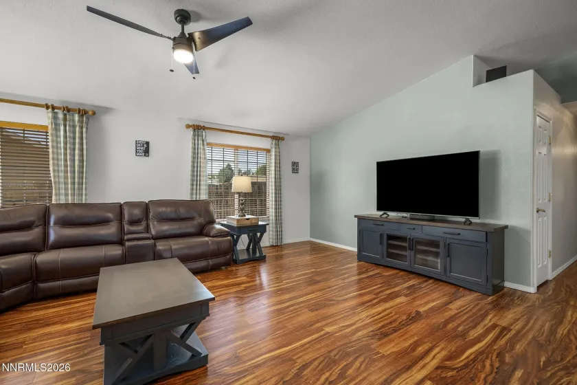 1419 Rosy Finch, Sparks, Nevada 89441, 3 Bedrooms Bedrooms, ,4 BathroomsBathrooms,Residential,Residential,Rosy Finch,0,260010728