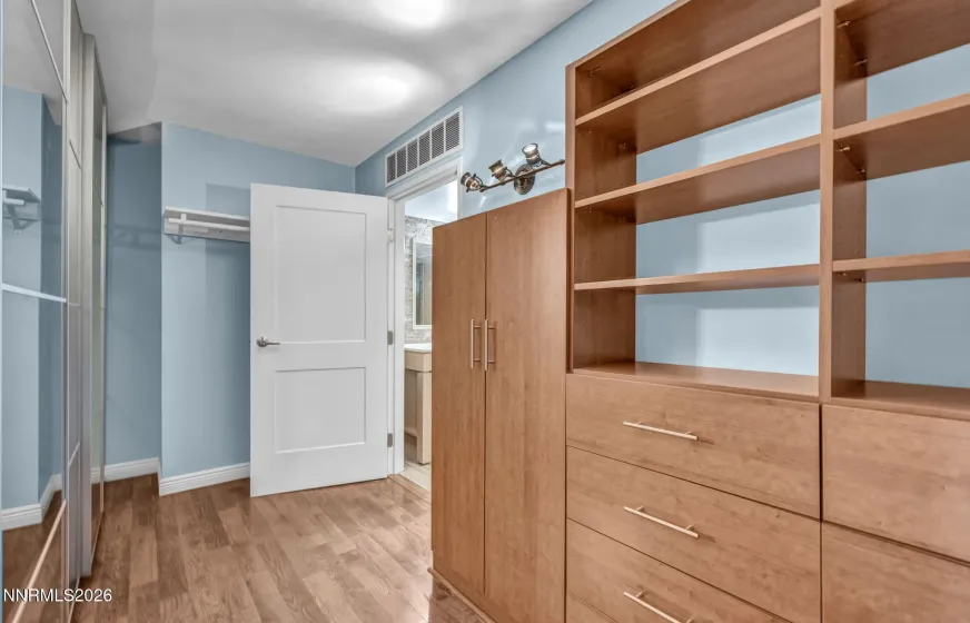 225 Sierra, Reno, Nevada 89501, 1 Bedroom Bedrooms, ,2 BathroomsBathrooms,Residential,Residential,Sierra,0,260010730