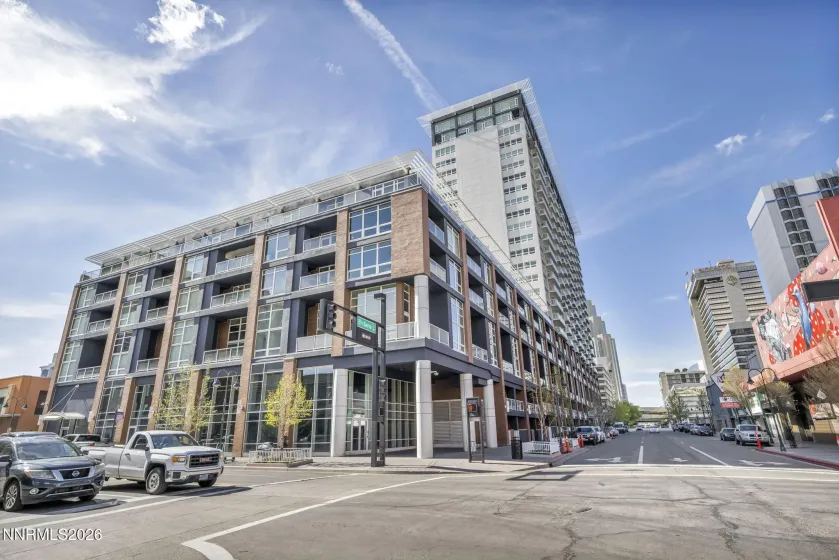 225 Sierra, Reno, Nevada 89501, 1 Bedroom Bedrooms, ,2 BathroomsBathrooms,Residential,Residential,Sierra,0,260010730