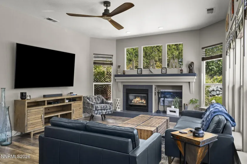 9684 Rolling Rock, Reno, Nevada 89521, 4 Bedrooms Bedrooms, ,3 BathroomsBathrooms,Residential,Residential,Rolling Rock,0,260010733