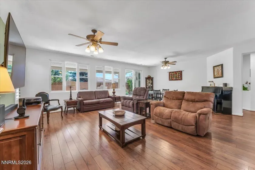 2099 Avella, Sparks, Nevada 89434, 2 Bedrooms Bedrooms, ,2 BathroomsBathrooms,Residential,Residential,Avella,0,260010735