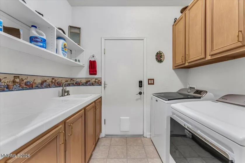 2099 Avella, Sparks, Nevada 89434, 2 Bedrooms Bedrooms, ,2 BathroomsBathrooms,Residential,Residential,Avella,0,260010735