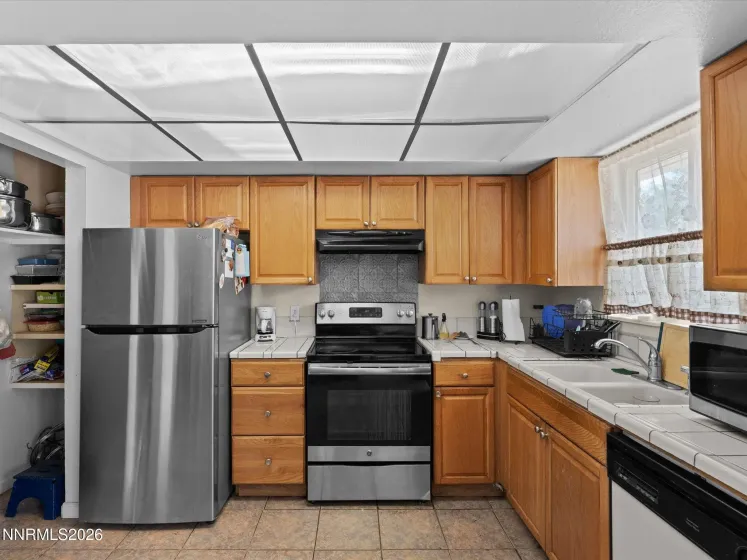 3220 Kings Row, Reno, Nevada 89503, 4 Bedrooms Bedrooms, ,2 BathroomsBathrooms,Residential,Residential,Kings Row,0,260010738