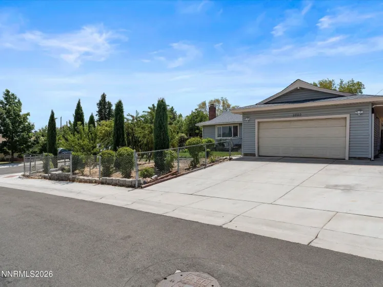 3220 Kings Row, Reno, Nevada 89503, 4 Bedrooms Bedrooms, ,2 BathroomsBathrooms,Residential,Residential,Kings Row,0,260010738