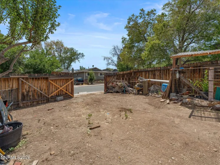 3220 Kings Row, Reno, Nevada 89503, 4 Bedrooms Bedrooms, ,2 BathroomsBathrooms,Residential,Residential,Kings Row,0,260010738
