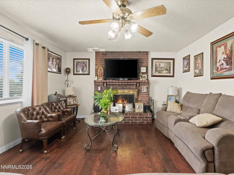 3220 Kings Row, Reno, Nevada 89503, 4 Bedrooms Bedrooms, ,2 BathroomsBathrooms,Residential,Residential,Kings Row,0,260010738