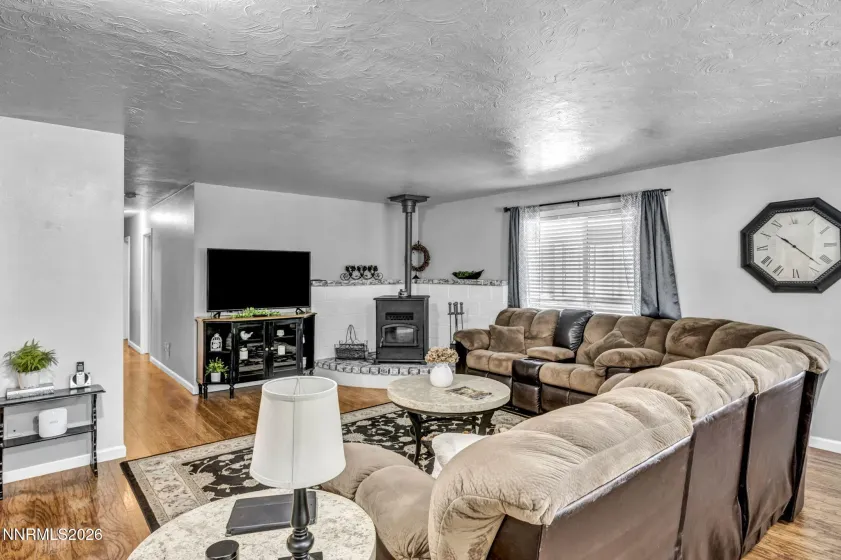 193 Mule Deer, Coleville, California 96107, 3 Bedrooms Bedrooms, ,2 BathroomsBathrooms,Residential,Residential,Mule Deer,0,260010741