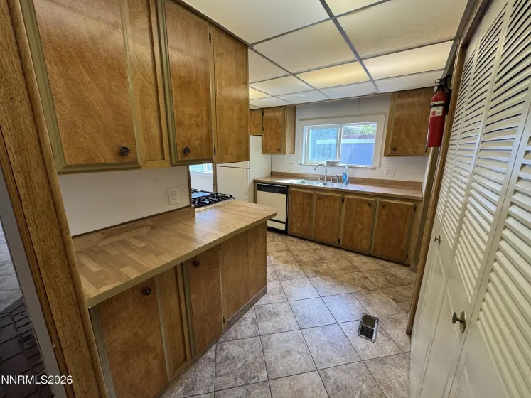 920 Loyola, Carson City, Nevada 89705, 3 Bedrooms Bedrooms, ,2 BathroomsBathrooms,Residential,Residential,Loyola,0,260010737