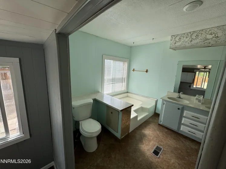 920 Loyola, Carson City, Nevada 89705, 3 Bedrooms Bedrooms, ,2 BathroomsBathrooms,Residential,Residential,Loyola,0,260010737