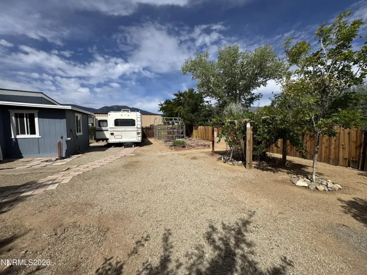 920 Loyola, Carson City, Nevada 89705, 3 Bedrooms Bedrooms, ,2 BathroomsBathrooms,Residential,Residential,Loyola,0,260010737