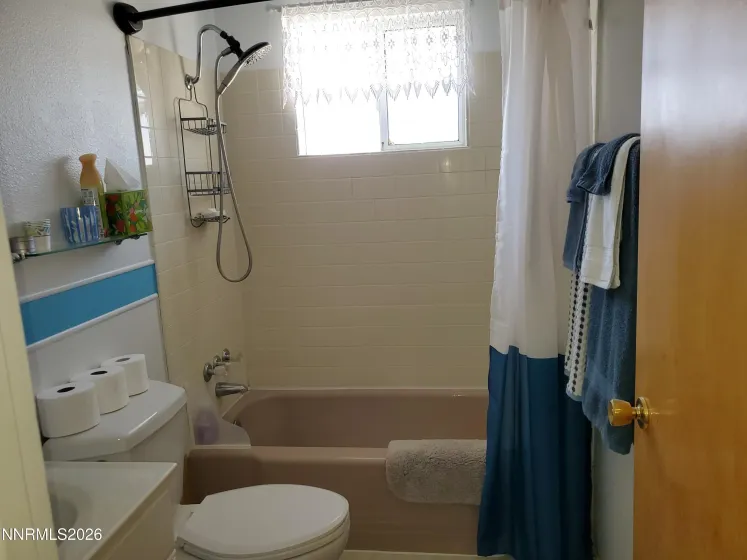 103 3rd, Hawthorne, Nevada 89415, 3 Bedrooms Bedrooms, ,2 BathroomsBathrooms,Residential,Residential,3rd,0,260010749
