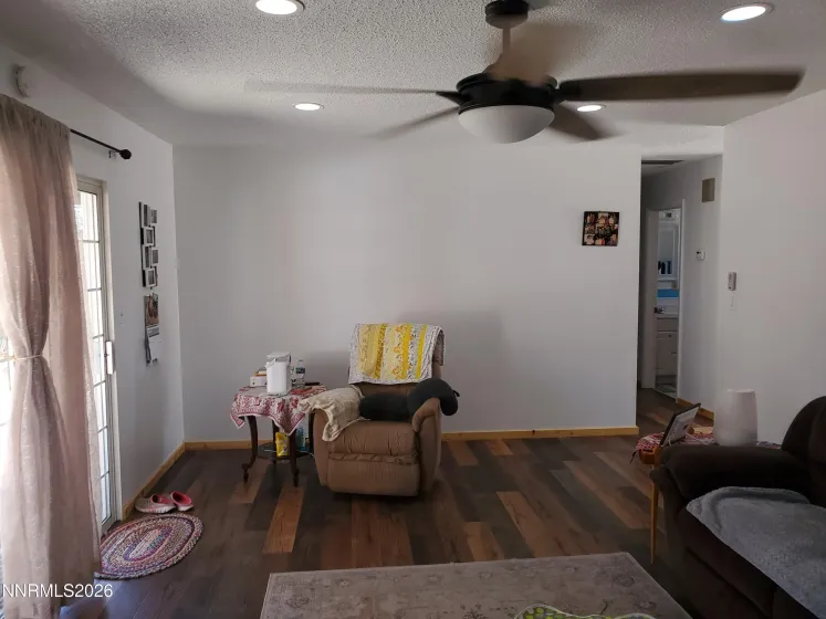 103 3rd, Hawthorne, Nevada 89415, 3 Bedrooms Bedrooms, ,2 BathroomsBathrooms,Residential,Residential,3rd,0,260010749