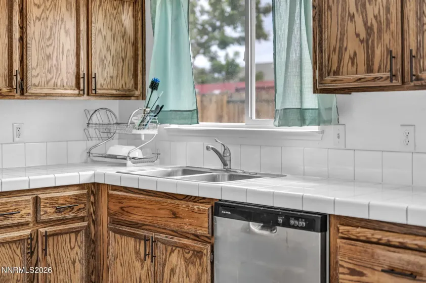 2212 Ellice, Fernley, Nevada 89408, 3 Bedrooms Bedrooms, ,2 BathroomsBathrooms,Residential,Residential,Ellice,0,260010751