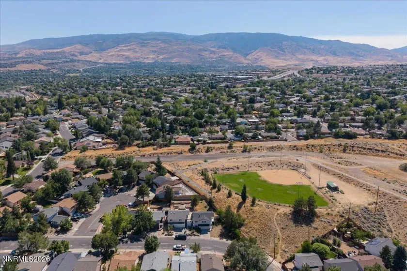 2652 Powder, Reno, Nevada 89503, 4 Bedrooms Bedrooms, ,3 BathroomsBathrooms,Residential,Residential,Powder,0,260010755