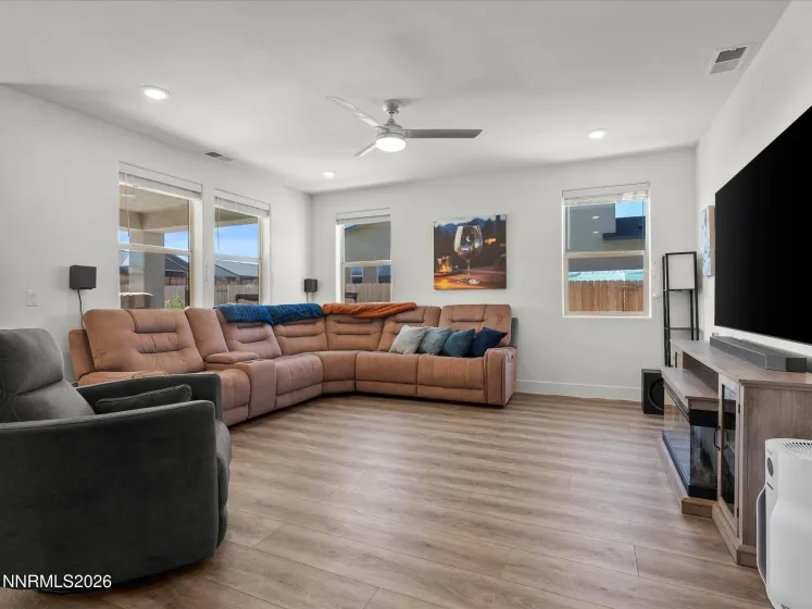 2290 Slater Mill, Spanish Springs, Nevada 89441, 4 Bedrooms Bedrooms, ,3 BathroomsBathrooms,Residential,Residential,Slater Mill,0,260010785
